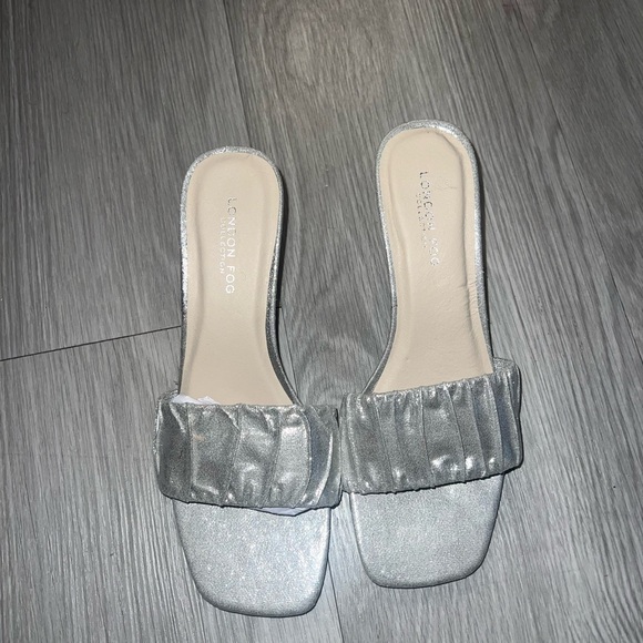 New London Fog Womens Leana Dress Sandal Womens comfort Heeled Sandals - Picture 2 of 4